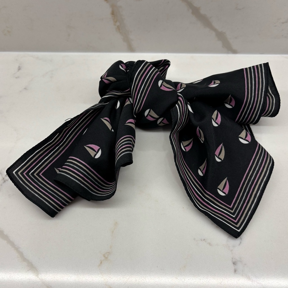 Vintage Black Square Pink & White Sailboat Repeating Pattern Scarf Striped Edge